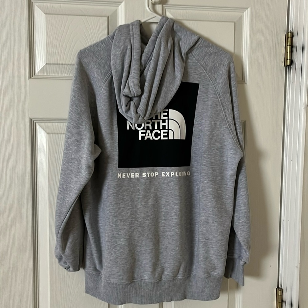 womens northface hoodie